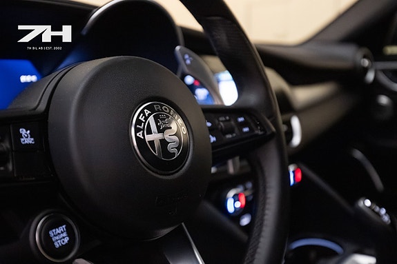 Alfa Romeo Giulia 17 of 20