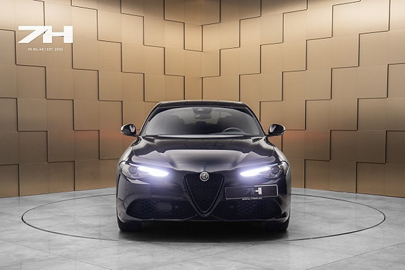 Alfa Romeo Giulia 8 of 20