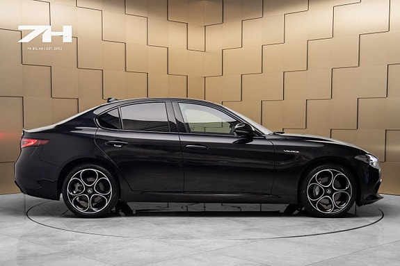 Alfa Romeo Giulia 6 of 20