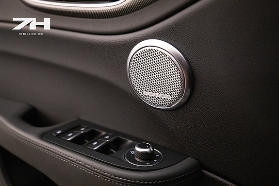 Alfa Romeo Giulia 16 of 20