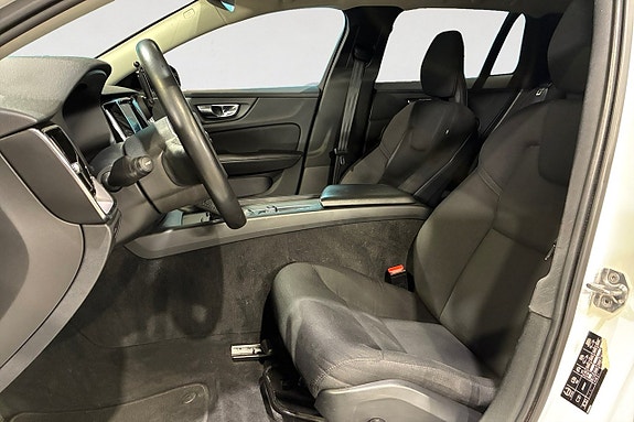 Volvo V60 3 of 18
