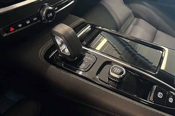 Volvo V60 25 of 30