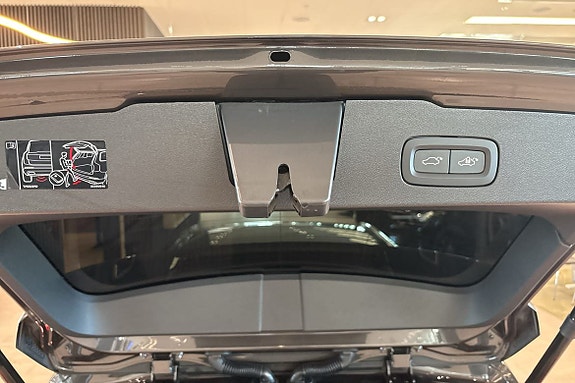 Volvo V60 14 of 30