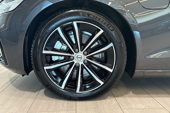 Volvo V60 18 of 30