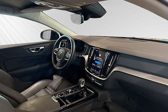 Volvo V60 10 of 30
