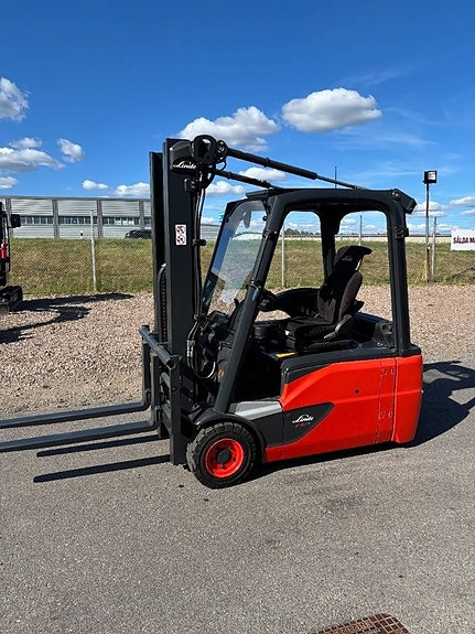 Linde E16 Trehjulig elektrisk Motviktstruck LEASING/KÖP 7 of 17