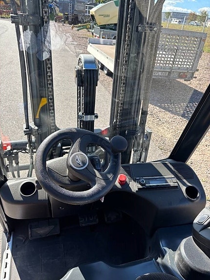 Linde E16 Trehjulig elektrisk Motviktstruck LEASING/KÖP 14 of 17
