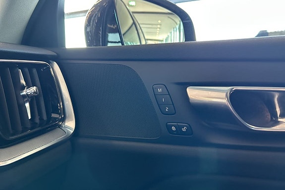 Volvo V60 19 of 27