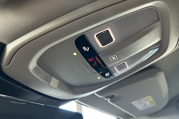 Volvo V60 24 of 27