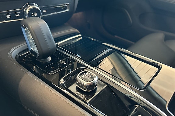 Volvo V60 17 of 27