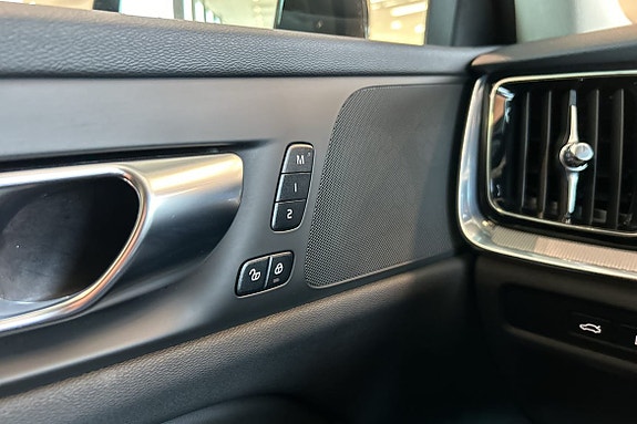 Volvo V60 26 of 27