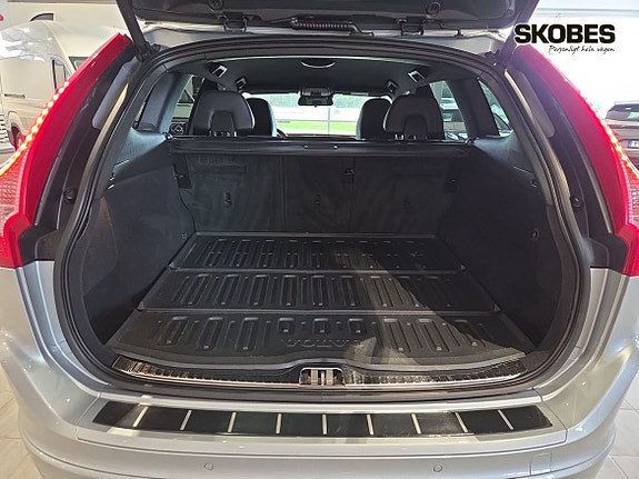 Volvo XC60 16 of 19