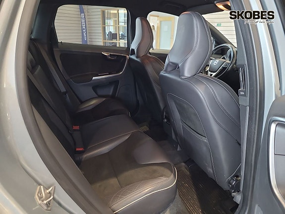 Volvo XC60 9 of 18