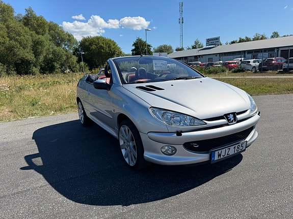 Peugeot 206 CC 4 of 10