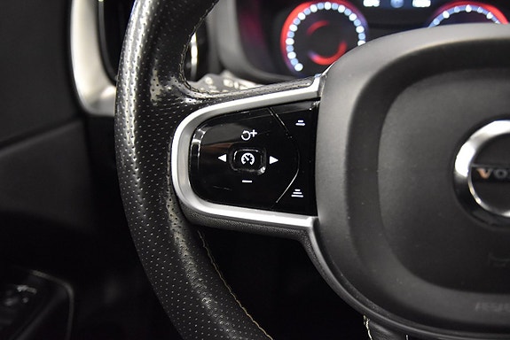 Volvo XC60 10 of 29