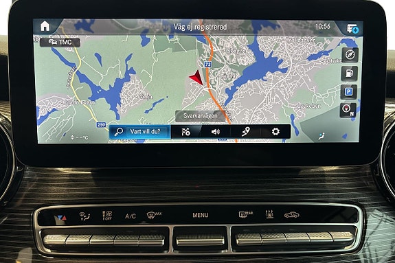 Mercedes-Benz V250 25 of 26