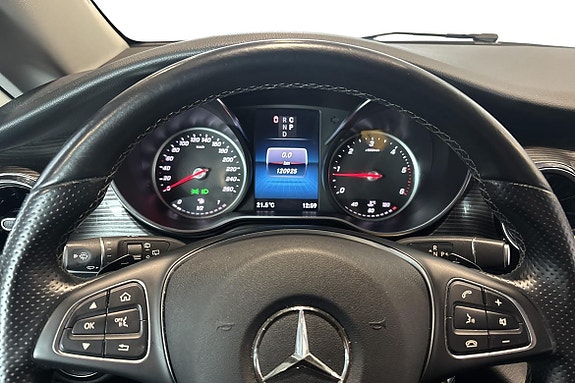 Mercedes-Benz V250 10 of 26