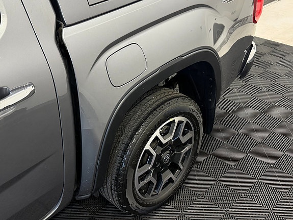 Volkswagen Amarok 12 of 30
