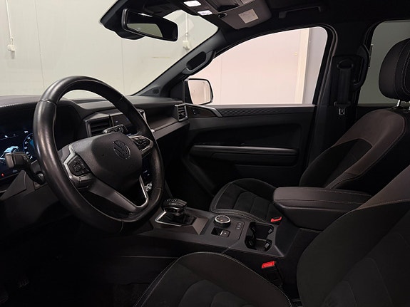 Volkswagen Amarok 20 of 30