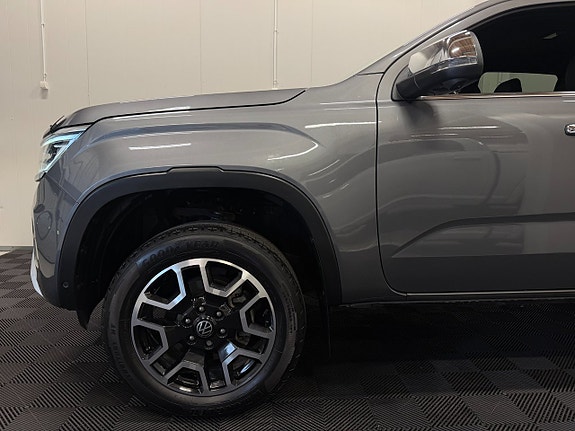 Volkswagen Amarok 10 of 30