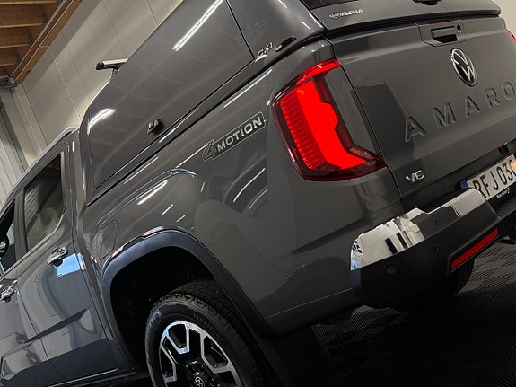Volkswagen Amarok 17 of 30