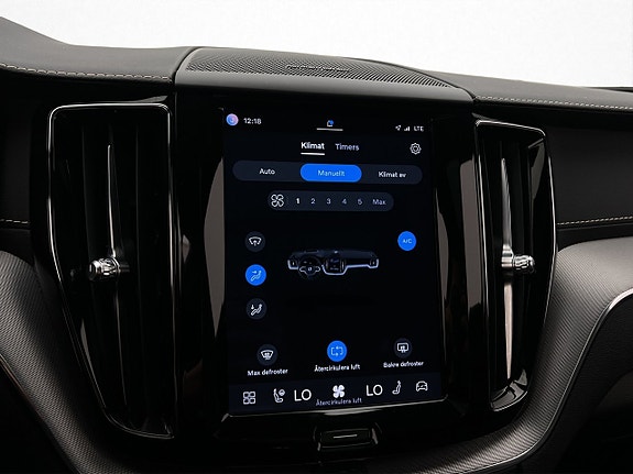 Volvo XC60 23 of 30