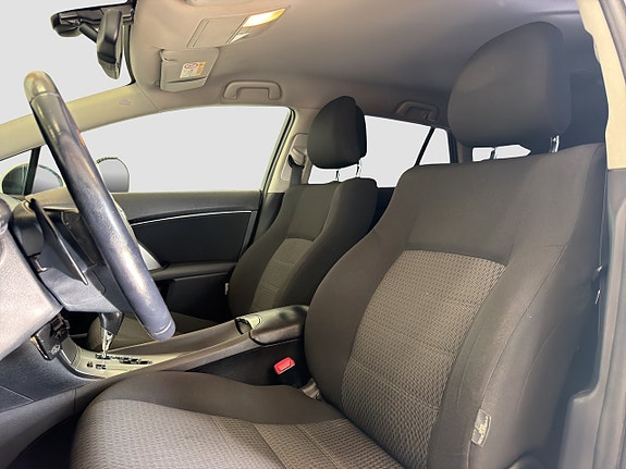 Toyota Avensis 18 of 22