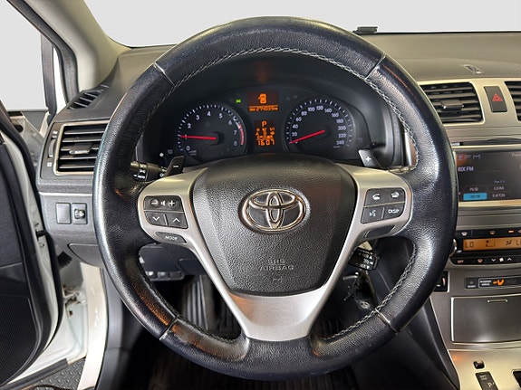 Toyota Avensis 10 of 22