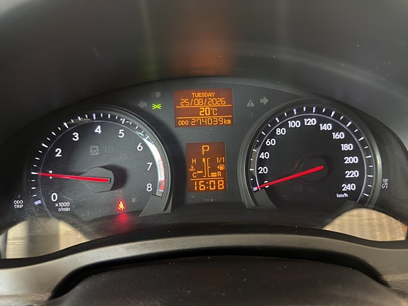 Toyota Avensis 16 of 22
