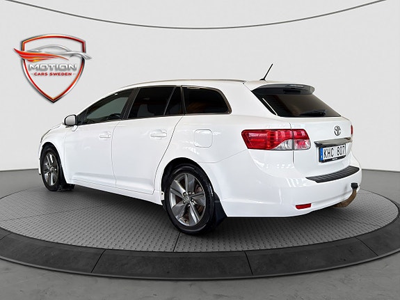 Toyota Avensis 7 of 22