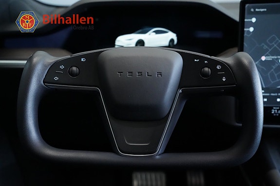 Tesla Model S 11 of 30