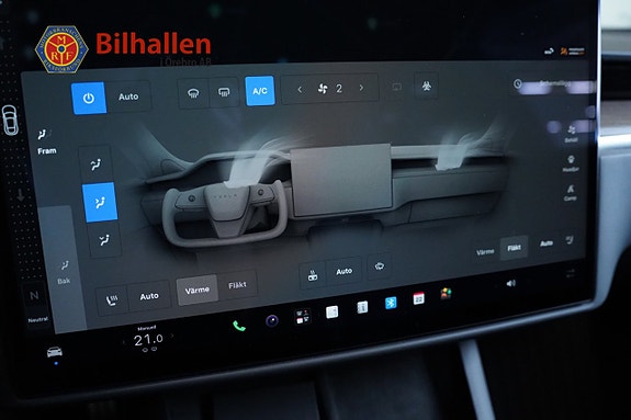 Tesla Model S 29 of 30