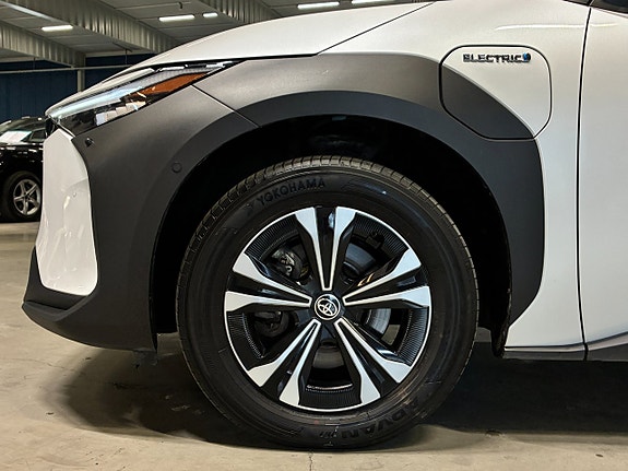 Toyota bZ4X 9 of 30