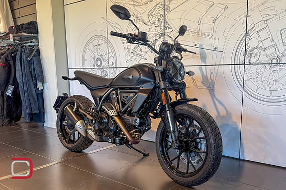 Ducati Scrambler 800 Icon Dark 2 of 5