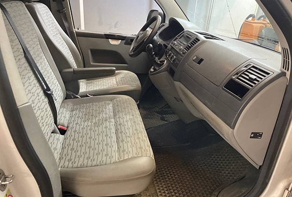 Volkswagen Transporter 3 of 19