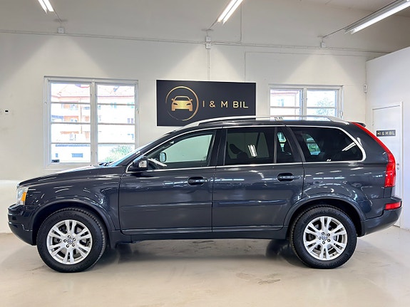 Volvo XC90 8 of 22