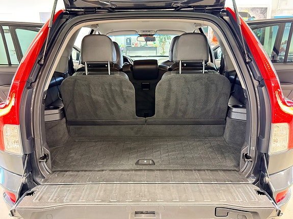 Volvo XC90 12 of 22
