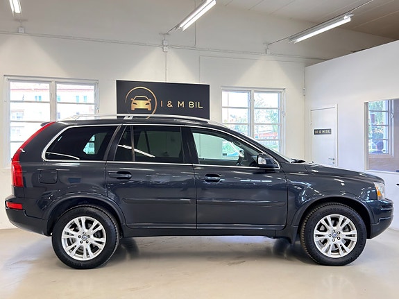 Volvo XC90 5 of 22