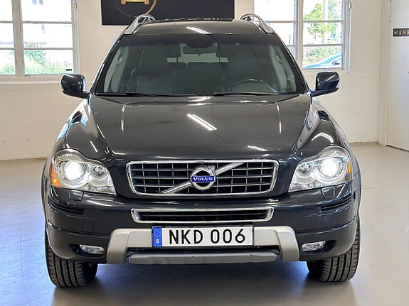 Volvo XC90 6 of 22