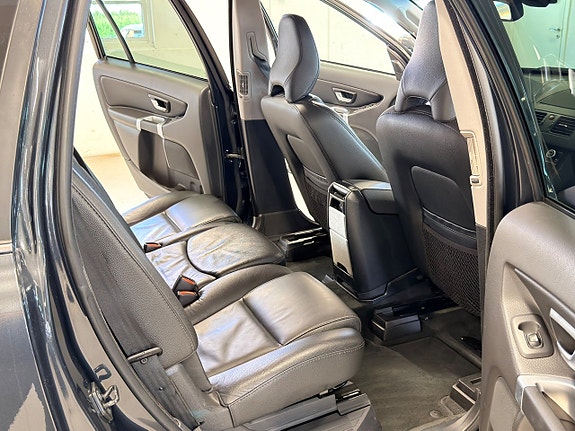 Volvo XC90 16 of 22