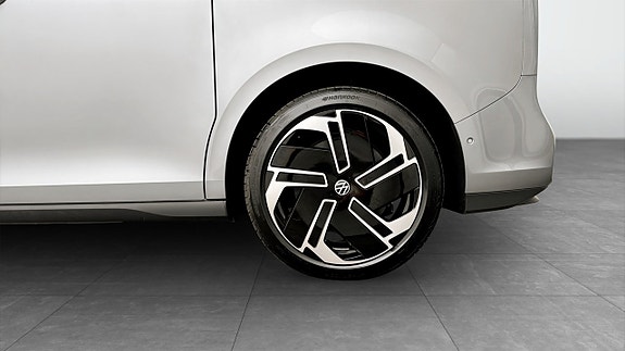 Volkswagen ID. Buzz 6 of 20