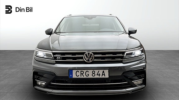 Volkswagen Tiguan 4 of 12