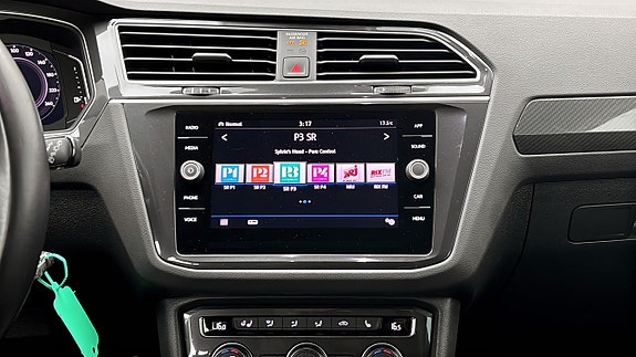 Volkswagen Tiguan 9 of 12