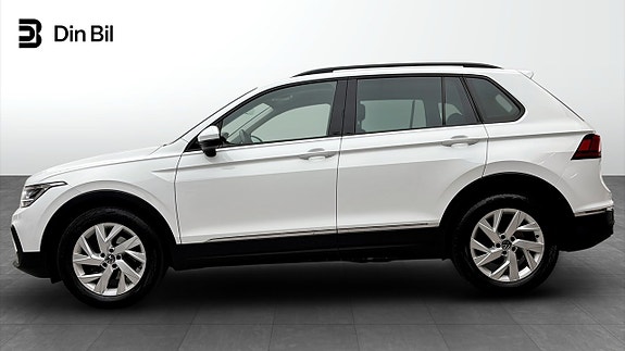 Volkswagen Tiguan 2 of 12