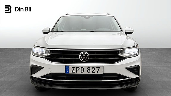 Volkswagen Tiguan 4 of 12