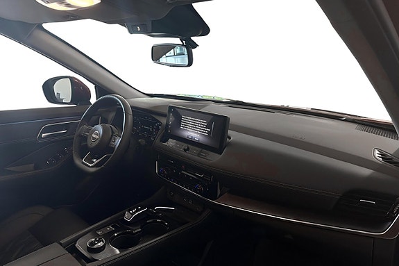 Nissan X-Trail 9 of 13