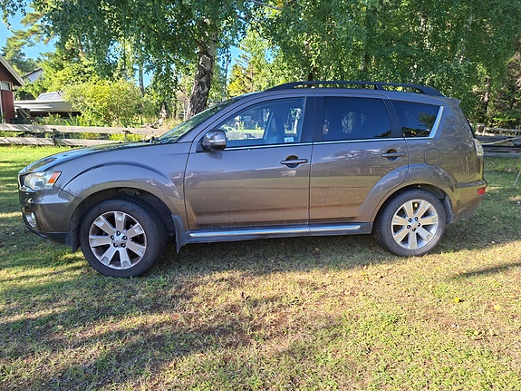 Mitsubishi Outlander 6 of 12