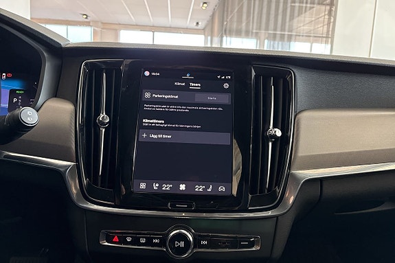 Volvo V90 24 of 25