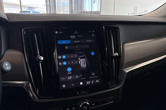 Volvo V90 21 of 25