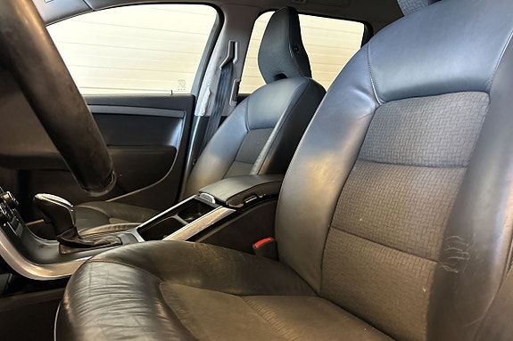 Volvo XC70 12 of 21